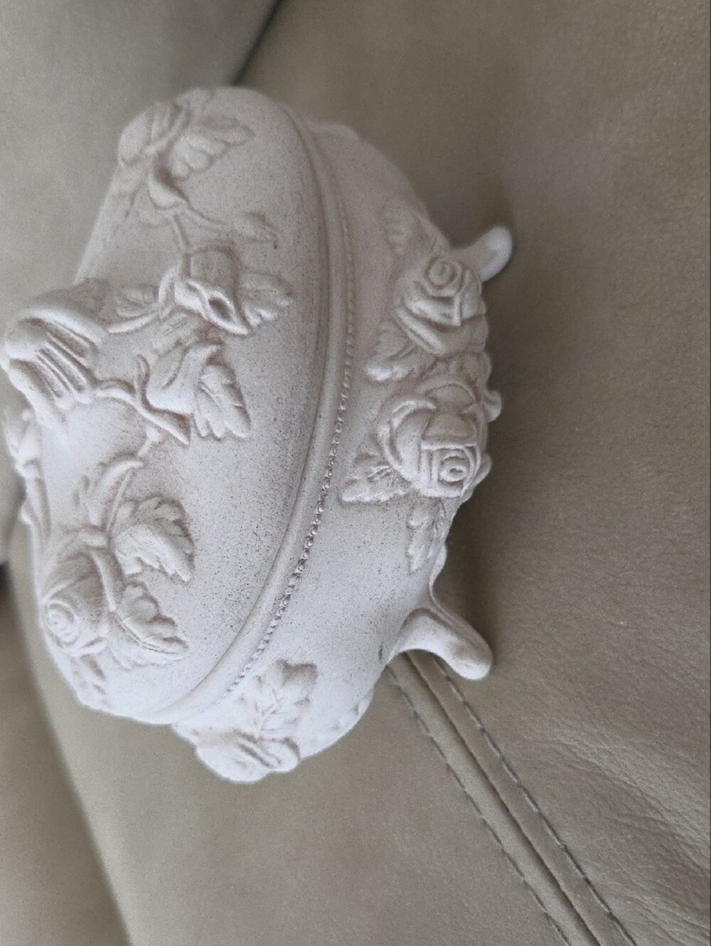 Ornate Floral Decorative Trinket Box in Off White Handcrafted In Canada - Picture 10 of 13